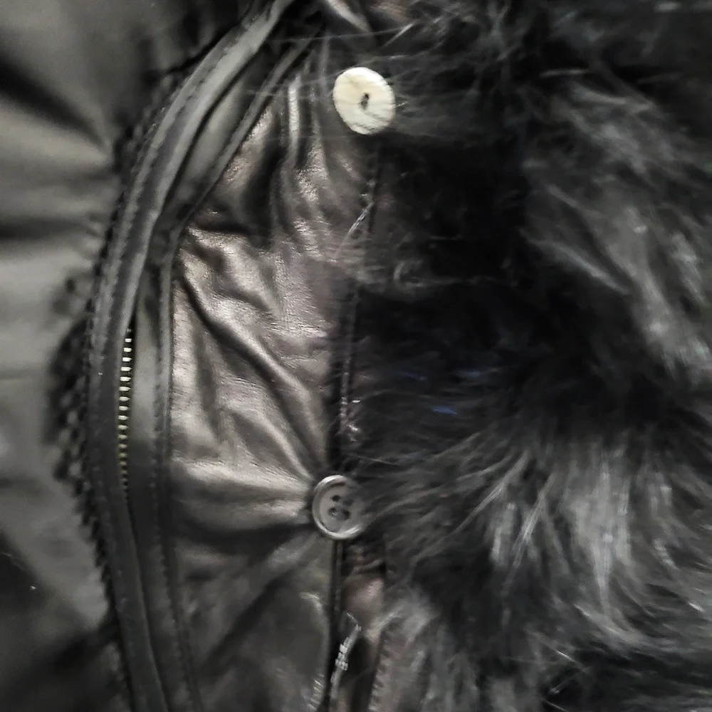 Genuine Leather Coat w/Genuine Fox Collar size small - Picture 6 of 10